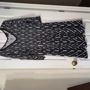 Lane Bryant gorgeous black and white sweater dress. size 18/20